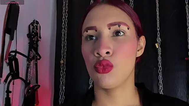 charrlotte quinn online show from April 14, 2026, 12:55 pm