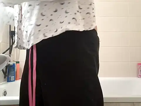 Snapshot of czruz chatting on September 18, 2025, 7:21 am czruz online show from September 18, 2025, 7:21 am