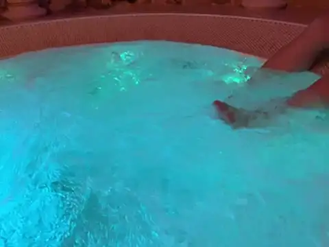 czruz online show from February 22, 2026, 3:32 pm