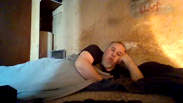 Nightshade7712 online show from February 27, 2026, 6:08 pm