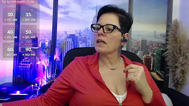 Snapshot of ninarandmann chatting on February 25, 2025, 4:31 pm ninarandmann online show from February 25, 2025, 4:31 pm