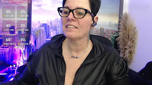 Snapshot of ninarandmann chatting on March 2, 2025, 5:47 pm ninarandmann online show from March 2, 2025, 5:47 pm