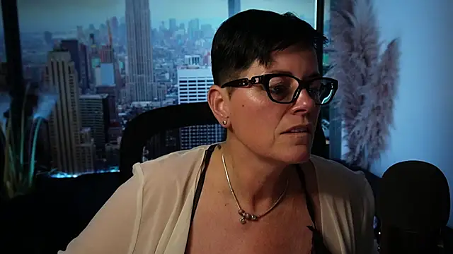 Snapshot of ninarandmann chatting on November 11, 2025, 6:41 pm ninarandmann online show from November 11, 2025, 6:41 pm