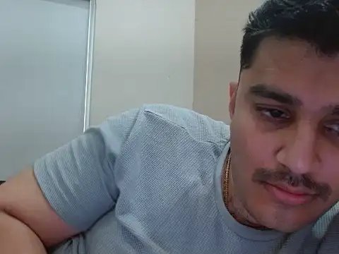 robintoit online show from April 14, 2026, 2:28 am