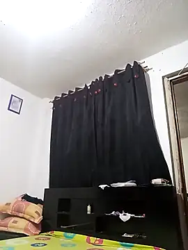 Snapshot of Natasha_milf__ chatting on March 7, 2025, 11:18 am Natasha milf online show from March 7, 2025, 11:18 am