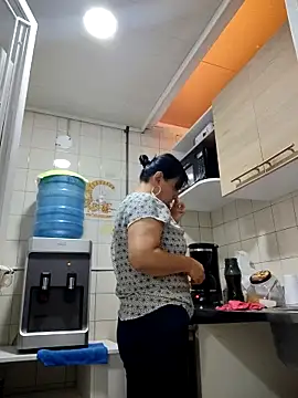 Snapshot of Natasha_milf__ chatting on October 9, 2025, 12:58 pm Natasha milf online show from October 9, 2025, 12:58 pm