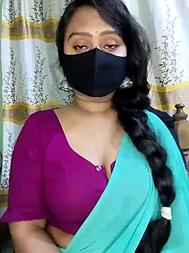 Idhika Paul online show from February 7, 2025, 7:59 pm