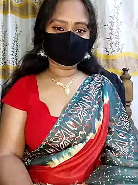 Idhika Paul online show from February 10, 2025, 6:45 pm