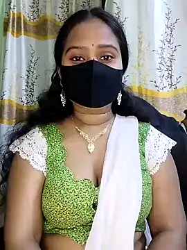 Idhika Paul online show from February 11, 2025, 12:48 pm