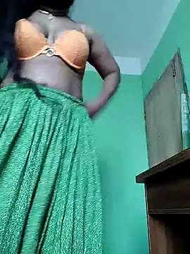 Idhika Paul online show from February 12, 2025, 3:29 am