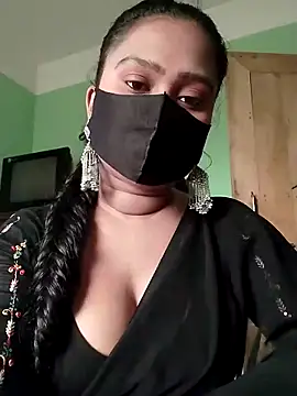 Idhika Paul online show from February 28, 2025, 10:20 am