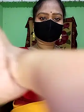 Idhika Paul online show from March 1, 2025, 5:16 pm