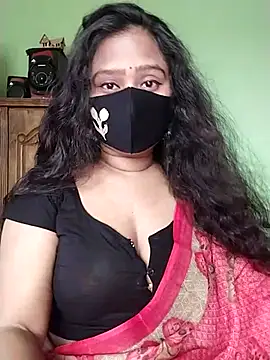 Idhika Paul online show from March 14, 2025, 8:10 am