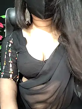 Idhika Paul online show from October 15, 2025, 5:46 pm