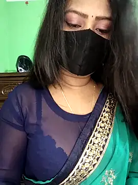 Idhika Paul online show from March 7, 2026, 7:00 pm