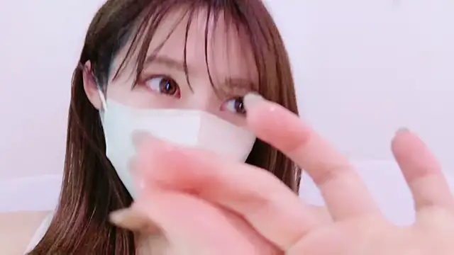 Snapshot of Mii_v_v chatting on February 9, 2025, 3:22 am Mii v v online show from February 9, 2025, 3:22 am