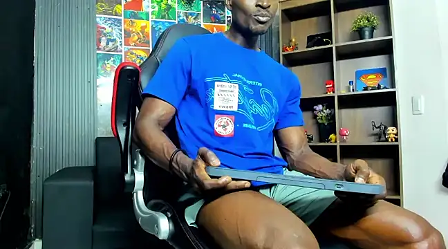 Snapshot of Terrance_z chatting on February 7, 2025, 7:27 pm Terrance z online show from February 7, 2025, 7:27 pm