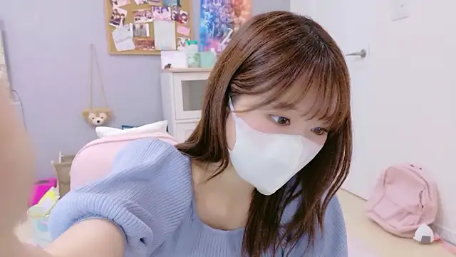 Snapshot of Yui-Ch chatting on September 30, 2025, 11:59 am Yui-Ch online show from September 30, 2025, 11:59 am