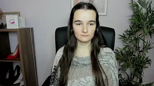 Snapshot of KateDelight chatting on December 7, 2024, 11:18 am KateDelight online show from December 7, 2024, 11:18 am