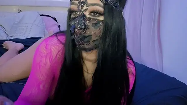 kamila french online show from March 26, 2026, 10:04 pm