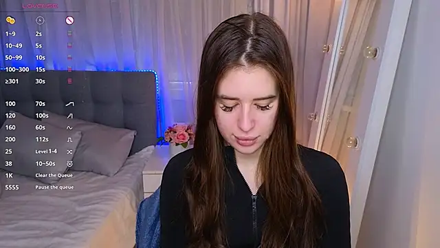 Milkissss online show from February 11, 2026, 8:41 am