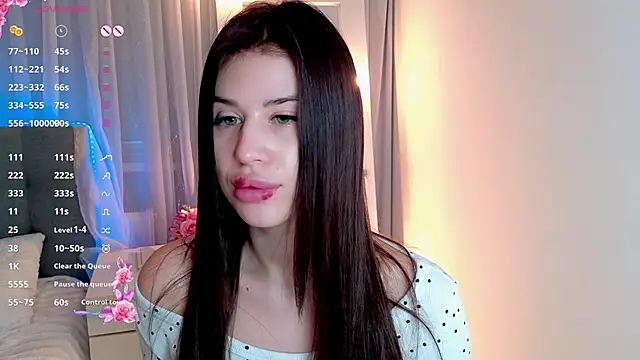 Milkissss online show from April 10, 2026, 7:46 am