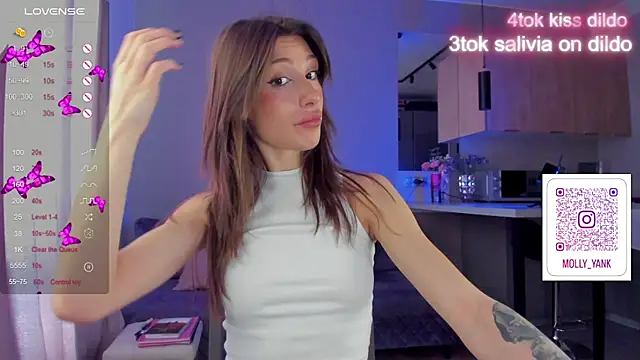 Snapshot of mollyyank chatting on February 25, 2025, 10:37 am mollyyank online show from February 25, 2025, 10:37 am