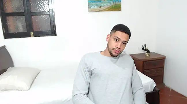 Jhors  Collens online show from February 25, 2025, 5:52 am