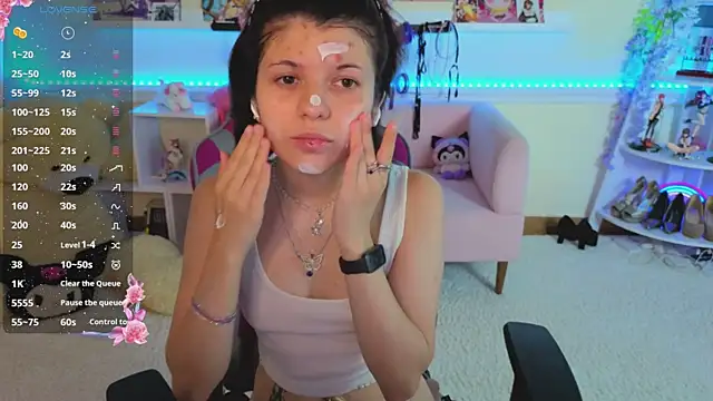 Snapshot of Katya_Zaitseva chatting on July 1, 2026, 6:18 pm Katya Zaitseva online show from July 1, 2026, 6:18 pm