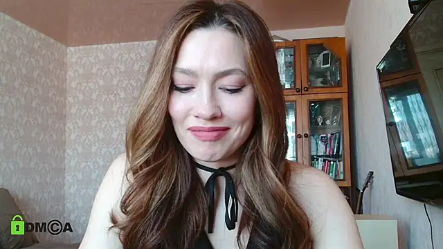 alicia spicy online show from February 25, 2025, 4:14 am