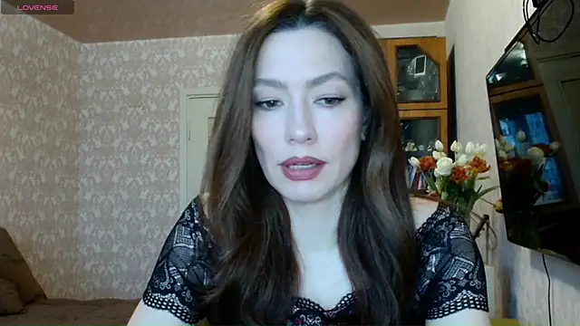 alicia spicy online show from March 12, 2025, 3:35 am