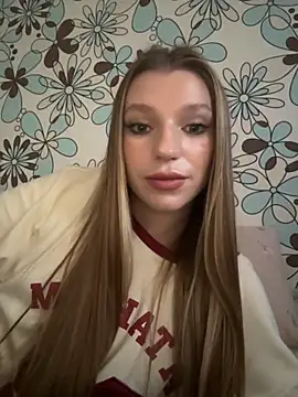 Snapshot of adel_secret chatting on October 4, 2025, 11:08 am adel secret online show from October 4, 2025, 11:08 am