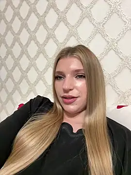 Snapshot of adel_secret chatting on June 8, 2026, 8:20 pm adel secret online show from June 8, 2026, 8:20 pm