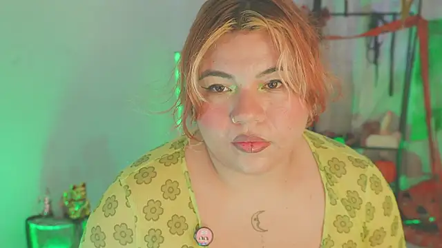 Snapshot of Samanta_cutee chatting on November 11, 2025, 1:44 pm Samanta cutee online show from November 11, 2025, 1:44 pm