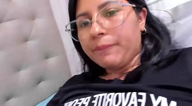 Latin Rachell3 online show from January 29, 2025, 1:05 am