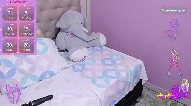 Latin Rachell3 online show from March 18, 2025, 10:58 pm