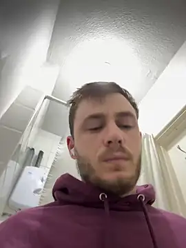 Julian128 online show from March 12, 2025, 7:38 pm