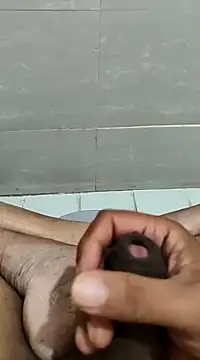 Snapshot of joejoe7 chatting on December 8, 2024, 2:19 pm joejoe7 online show from December 8, 2024, 2:19 pm