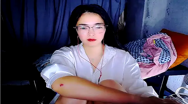 Floor oo online show from February 5, 2025, 8:57 pm