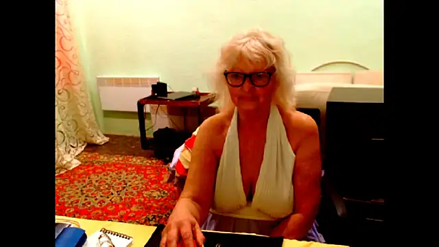 Natali7634 online show from May 20, 2026, 3:34 am