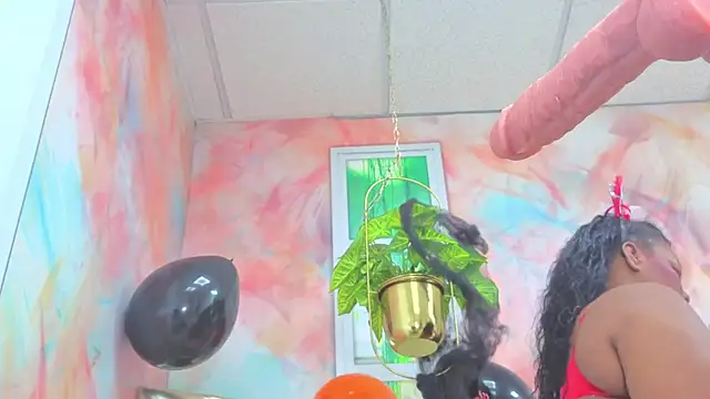 Snapshot of Idiris_big chatting on October 20, 2025, 1:55 pm Idiris big online show from October 20, 2025, 1:55 pm