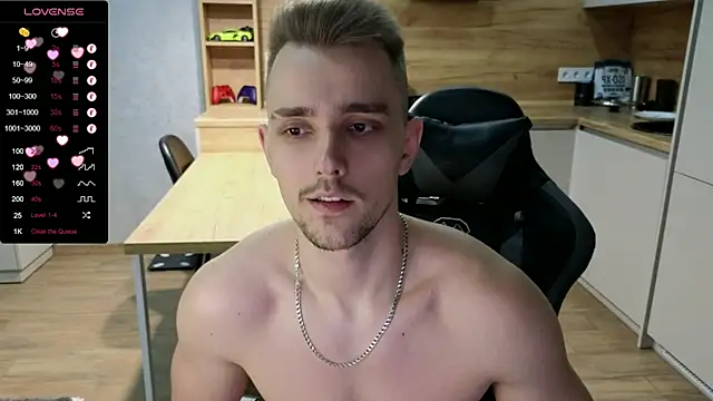 Snapshot of Larstar01 chatting on February 9, 2025, 7:30 pm Larstar01 online show from February 9, 2025, 7:30 pm