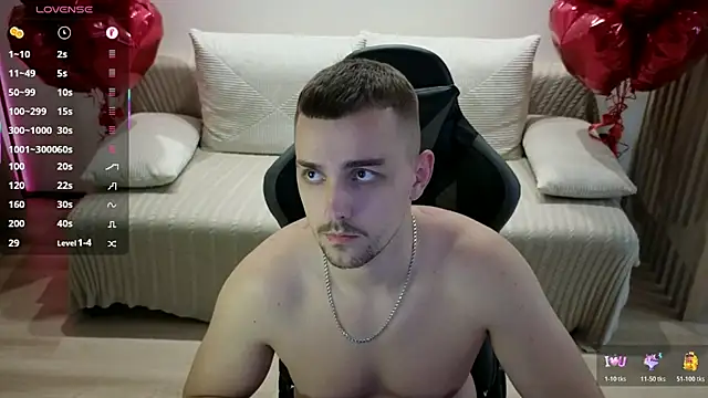 Snapshot of Larstar01 chatting on November 4, 2025, 11:59 pm Larstar01 online show from November 4, 2025, 11:59 pm