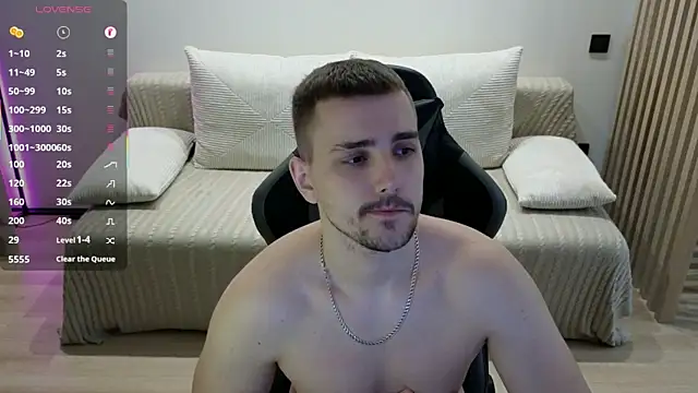 Larstar01 online show from November 23, 2025, 11:59 pm