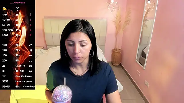 tiffani  love online show from December 27, 2024, 1:07 pm
