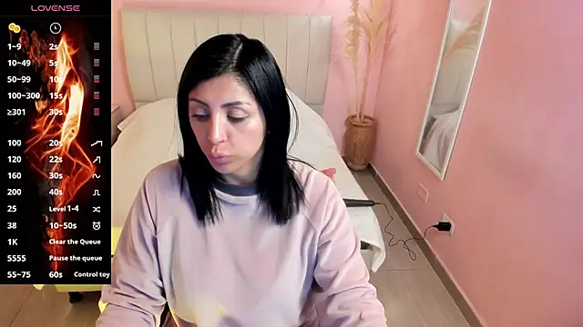 tiffani  love online show from December 30, 2024, 12:20 pm