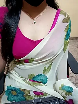 Snapshot of Nithya_05 chatting on September 20, 2025, 5:08 am Nithya 05 online show from September 20, 2025, 5:08 am