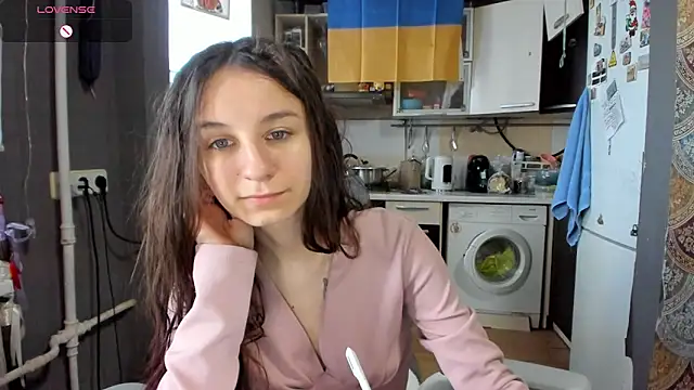  Nika Kik online show from April 13, 2026, 1:27 pm