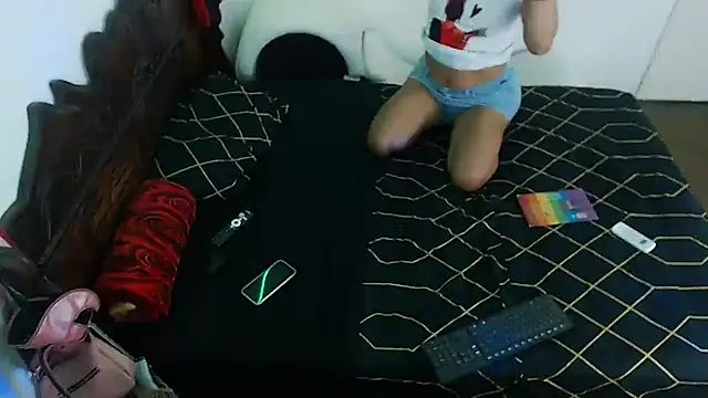 Candy-love87 online show from February 11, 2026, 4:45 pm