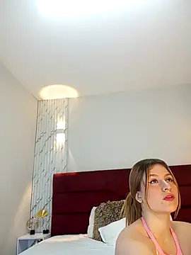 Emmaa Blonde online show from October 9, 2025, 10:35 am